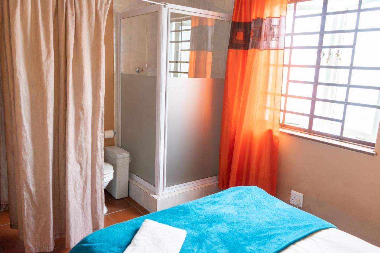 Shark Shack Backpackers Hostel Mossel Bay Exterior photo